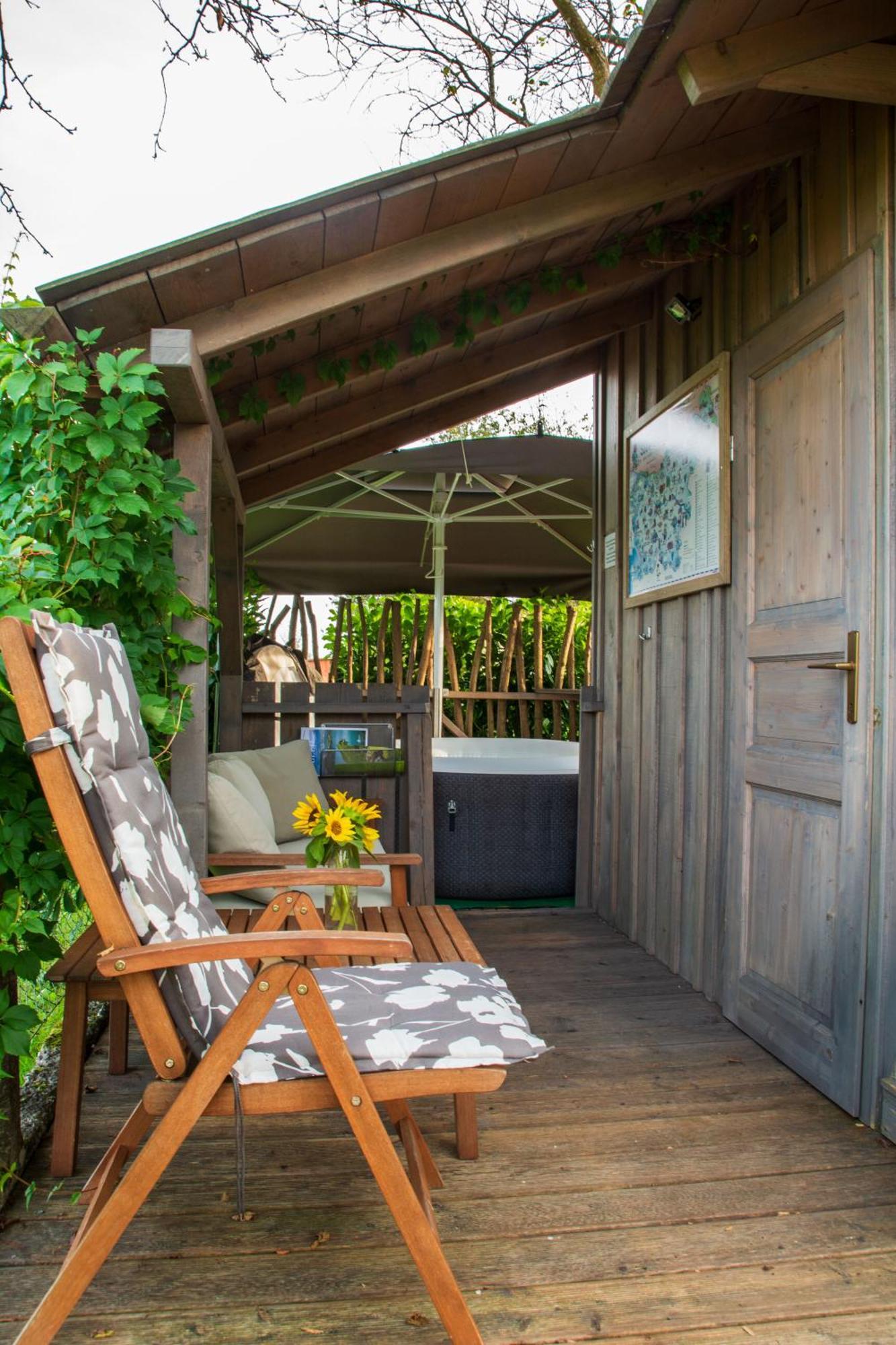 Вилла Glamping With A View Смледник Экстерьер фото