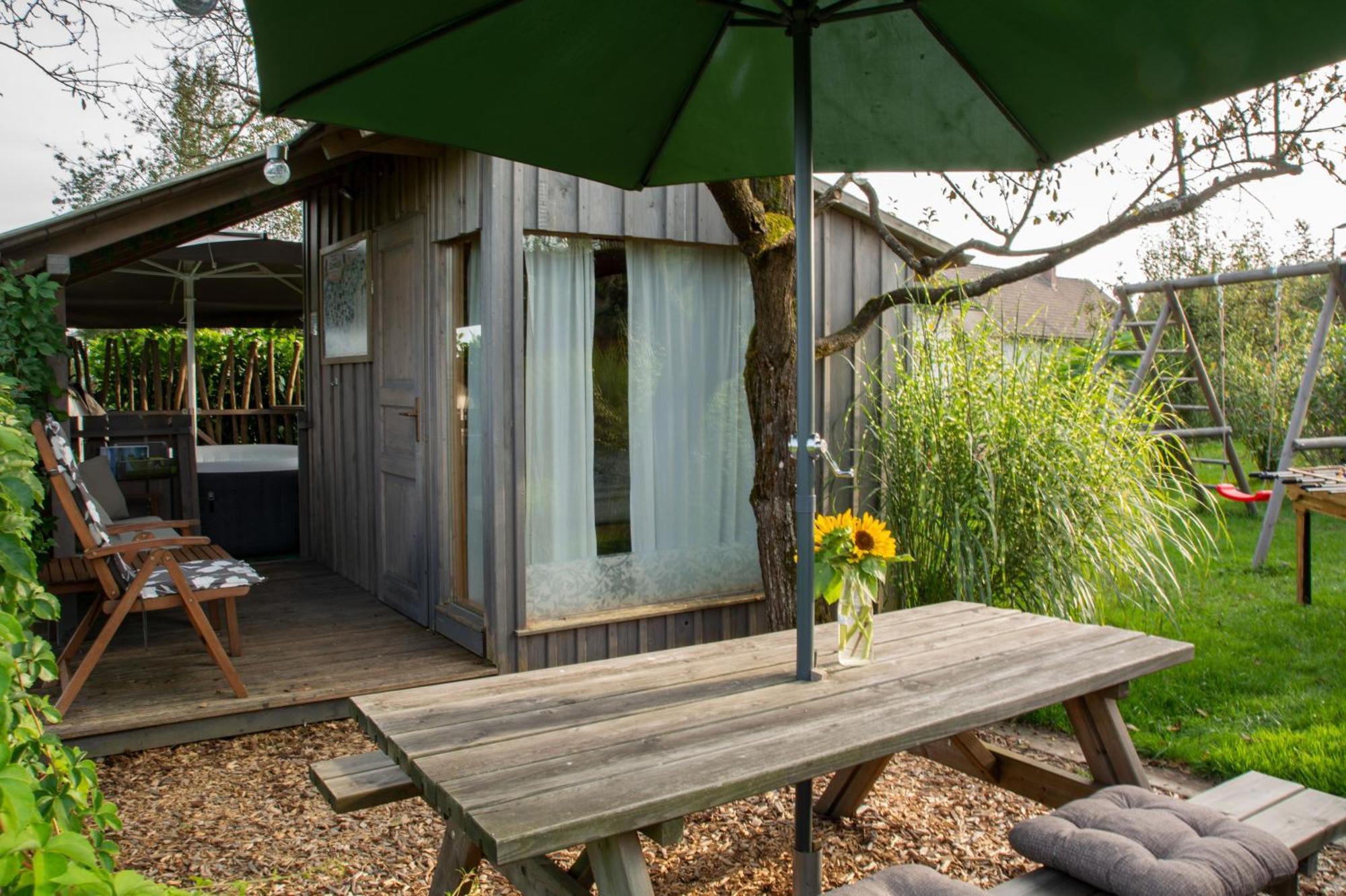 Вилла Glamping With A View Смледник Экстерьер фото